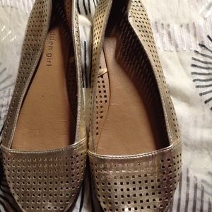 Gold Madden girl flats